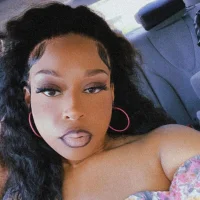 PinkDiamond24's Profile Pic
