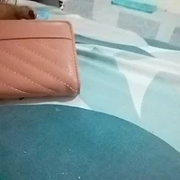Lovesmaybe's Profile Pic
