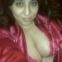 Genna_Cherry's Profile Pic