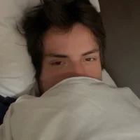 sweetgoodboyornot 的个人资料图片