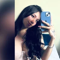 carol_daniela's Profile Pic