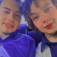 Gambar Profil Caroline_and_MarkD