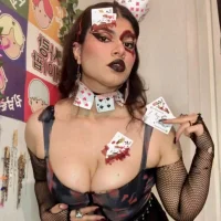GothLatina 的個人資料圖片