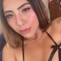 LylaHunt webcam model