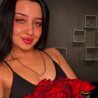 SkarlettMonliss Adlı Modelin Avatarı