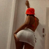 Yasminsharlet's Profile Pic