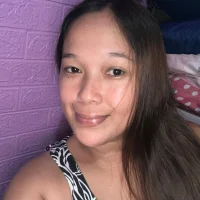 urwomaninlove live cam model