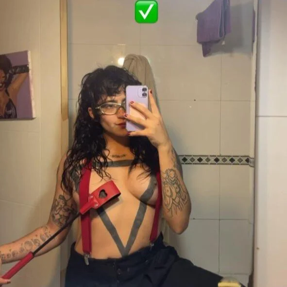 zoe_secrets profile photo