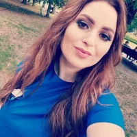 DinaRini_'s Profile Pic