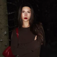 AshleyHandford's Profile Pic
