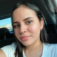 Alicia20's Profile Pic