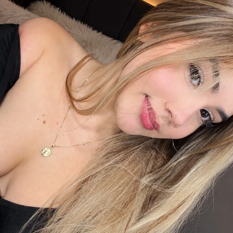 mia_gold_ profile photo