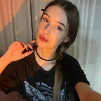 EmilyMiar's Profile Pic