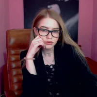 HollyStrawberry's Profile Pic