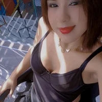 ElsaValentini Φωτ, Προφίλ