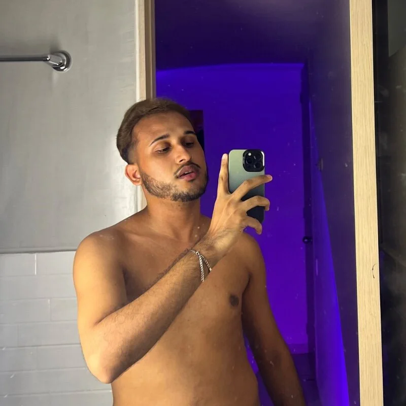 SubmissiveHorny profile photo