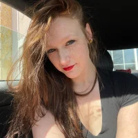 TwiztedAngel22's Offline Chat Room