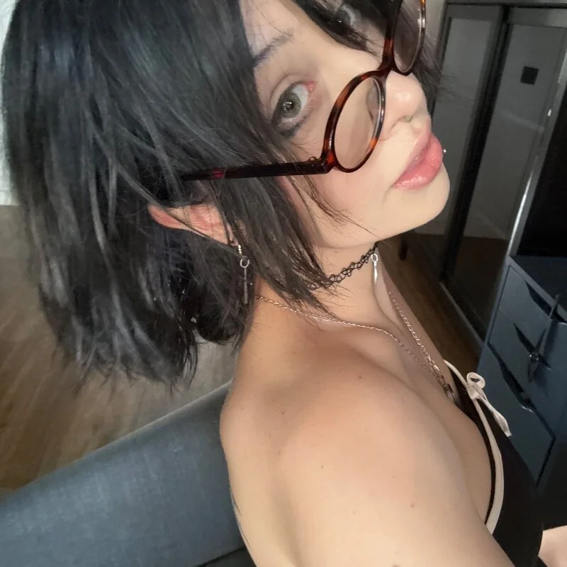 Reze_bomb profile photo