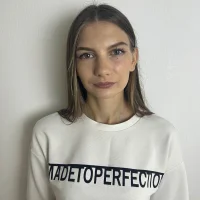 EvaEdwards's Profile Pic