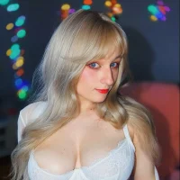 Evelyn_Harper@xh's Avatar Pic