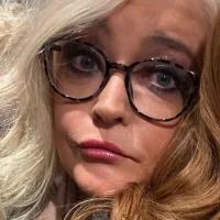 PoppyRoseBlonde's Profile Pic
