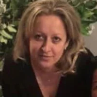 MISS_BIANKA Φω τ, Προφίλ