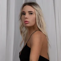 bellabendeck's Profile Pic