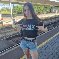 HAdeGigi18's Profile Pic