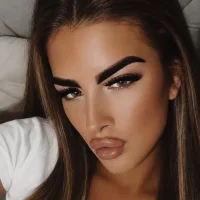 IrishQueen Adlı Modelin Avatarı
