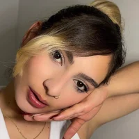 April-Fox এর প্রোফাইল ছবি