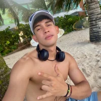 Giolex's Profile Pic