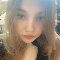 EmmaLynchy Φωτ, Προφίλ