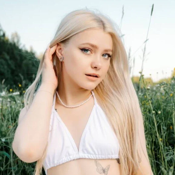 ItsJustGia Stripchat profile image
