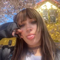 Slika avatara modela Lucysinclairr