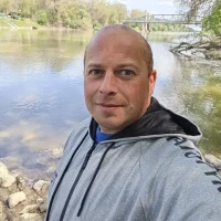 Slika avatara modela Krisz15