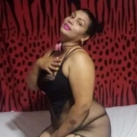 charlott001's Profile Pic