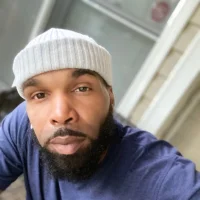 Extracee's Profile Pic