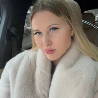 AdeleBright's Profile Pic