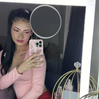 AriaModelique's Profile Pic