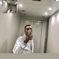 aahhh77777's Profile Pic