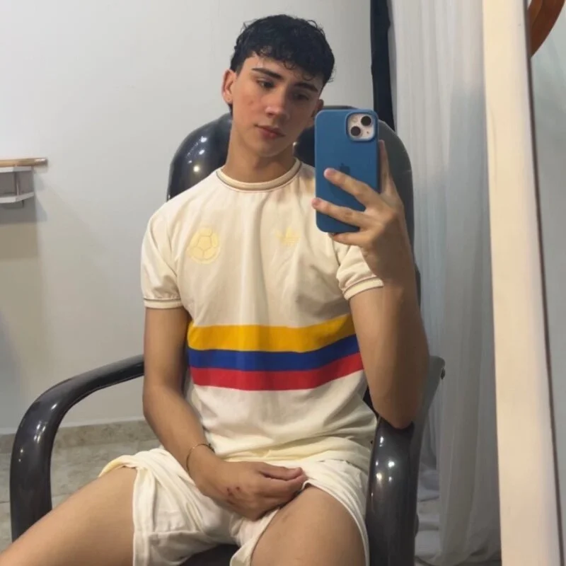 cml0_ Stripchat profile image