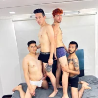תמונת פרופיל של fourhotguysxx