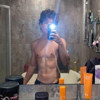 alexi_u's Profile Pic