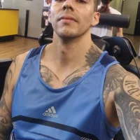 cris21324 的個人資料圖片