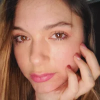 Naima2210's Profilna slika