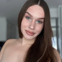 SophieTrner's Avatar Pic