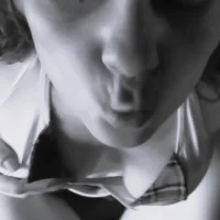 Angela98x Φωτ, Προφίλ