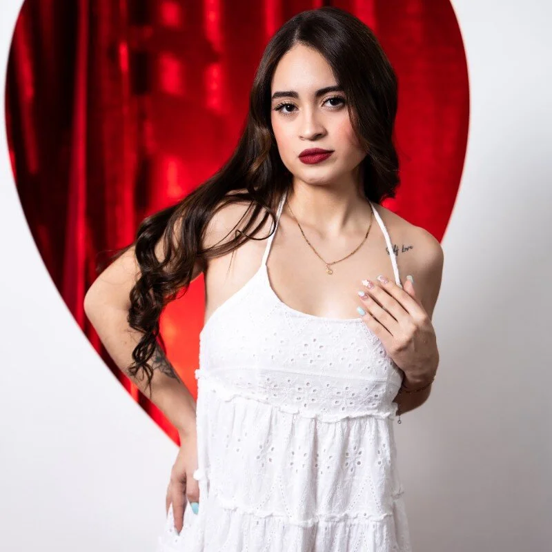 bella1_sm profile photo