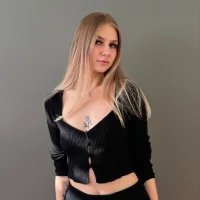 ArnetteRiddel's Avatar Pic