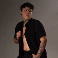 CasperMilers Φωτ, Προφίλ